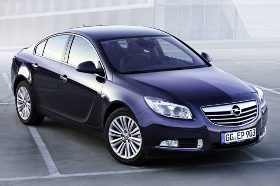 Opel insignia modelsko leto 2012