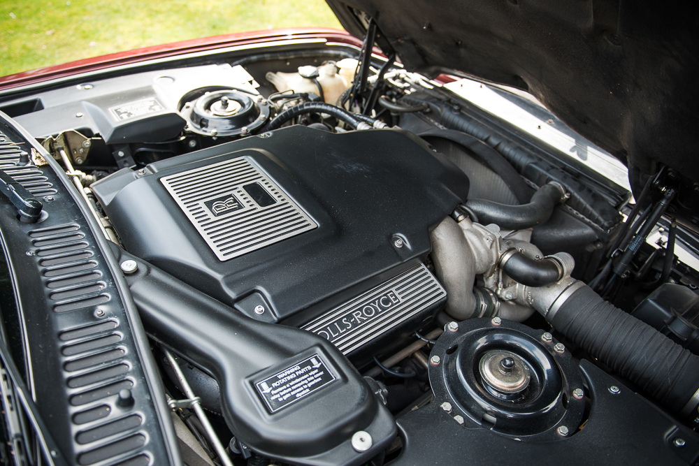 Rolls-Royce corniche-drazba 03