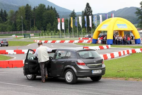 Trening varne vožnje za seniorje na Vranskem