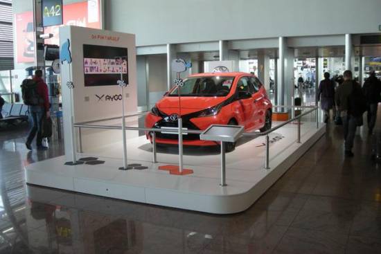 Toyota aygo se predstavlja na bruseljskem letališču