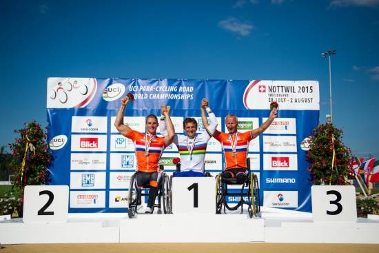 BMW ambasador Zanardi je zmagovalec para-kolesarskega svetovnega prvenstva