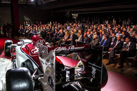 Alfa Romeo je danes predstavil dirkalnik in dirkača za Formulo 1