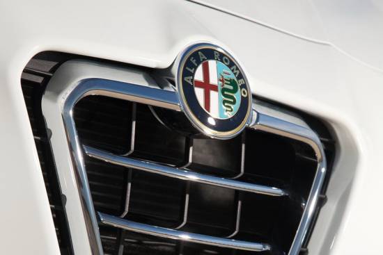 Alfa Romeov novi motor bo iz 1,8 litra pridelal 300 KM
