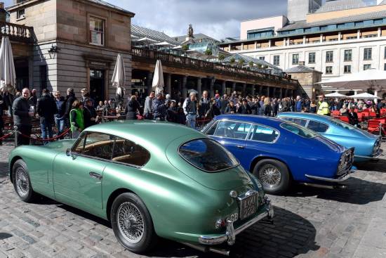 Aston Martin bo jutri razstavil del zbirke Bond in motion