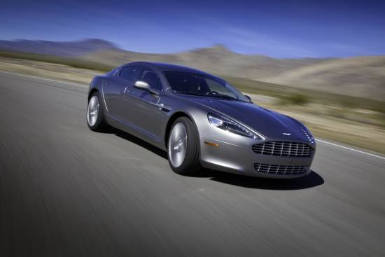 Aston martin rapide bo dirkal 24 ur