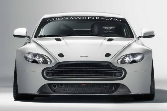 Aston martin vantage GT4