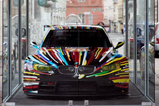 V Ljubljani je na ogled BMW Art Car by Jeff Koons