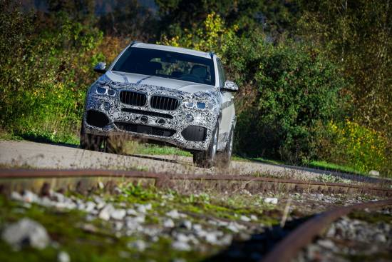 Nenavadno lansiranje BMW X5 v Sloveniji