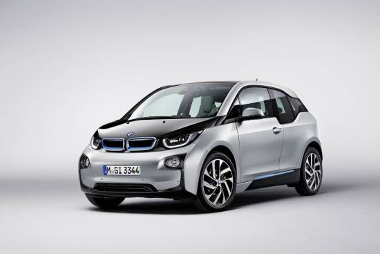 BMW i3 prejel nagrado na Mesecu oblikovanja 2015