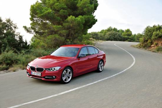 BMW bo vpoklical 176.000 vozil zaradi napake na zavorah