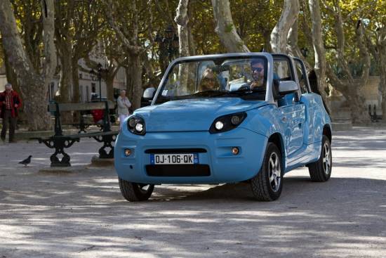 Citroën bo prodajal električno vozilo Bollore Bluesummer