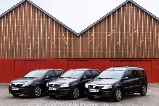 Dacia sandero in MCV black line