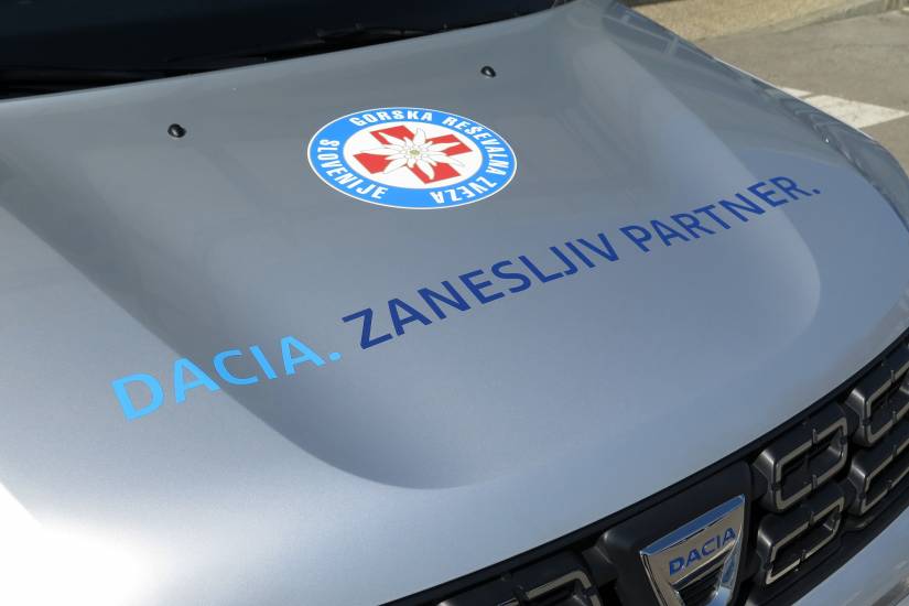 Dacia ostaja zanesljivi partner Gorske reševalne zveze Slovenije