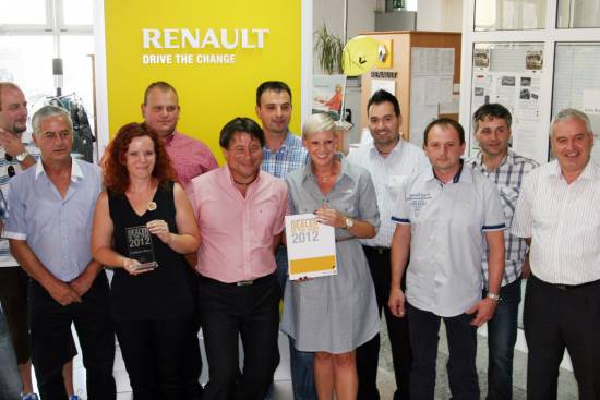 Renaultov trgovec leta je …