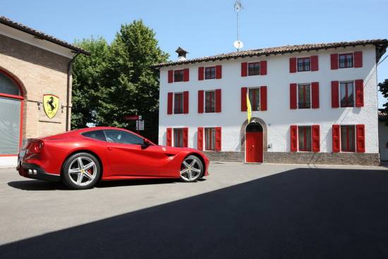 Ferrari bo z dražbo podprl žrtve orkana Sandy