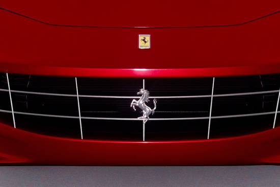 Ferrari potrdil upravni odbor in razdelil dividende