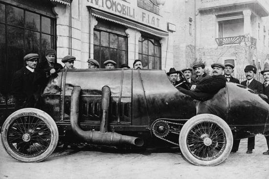 Po 100 letih bo spet dirkal – legendarni FIAT S76, najhitrejši avto leta 1911