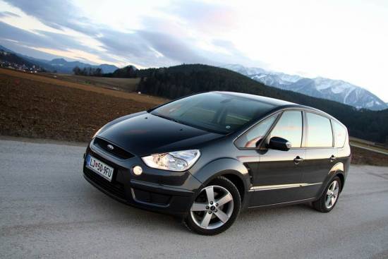 Ford S-max 2,0 TDCi Titanium