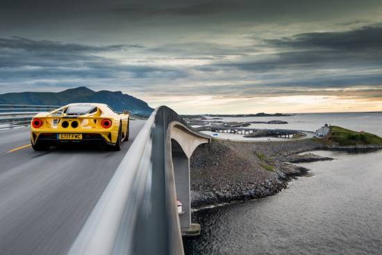 Ford GT je obiskal čudovito Atlantsko cesto in hkrati postavil rekord najsevernejšega dirkališča