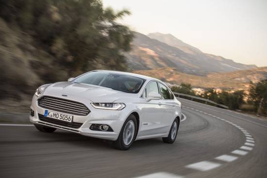 Ford v Evropi zagnal proizvodnjo hibridnega novega mondea