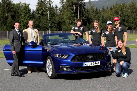 Slovenska smučarska reprezentanca bo še naprej vozila forde