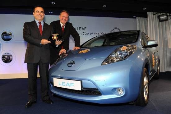 Podelitev nagrade evropskemu avtu leta, nissanu leafu