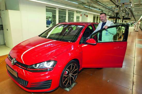 Volkswagen že proizvaja novega golfa GTI