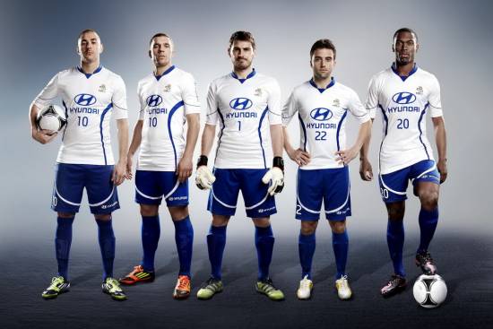 Pet nogometašev bo ambasadorjev znamke Hyundai za UEFA EURO 2012