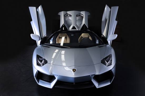 Lamborghini aventador LP-700-4 roadster