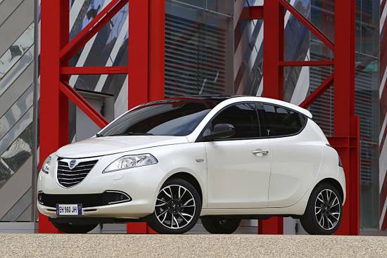 Lancia ypsilon