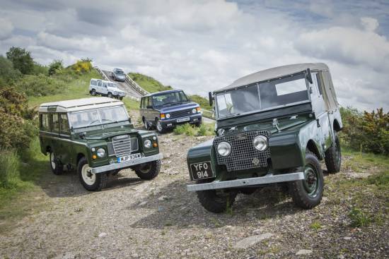 Land Rover ponuja vožnjo svojih zgodovinskih modelov