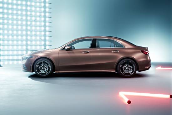 Mercedes-Benz A-razred L limuzina