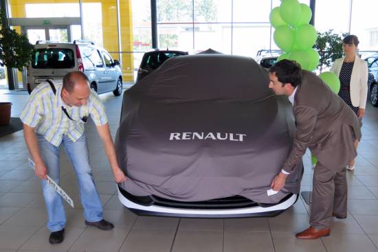 Zaključen Renaultov »Teden odprtih vrat« in podeljen novi megane generation