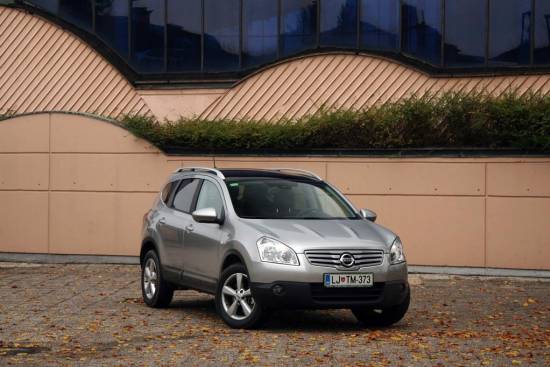 Nissan qashqai+2