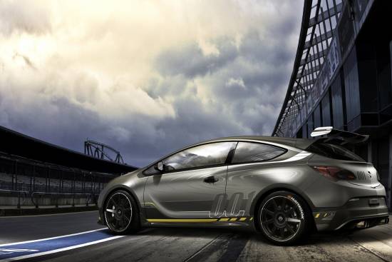 Opel astra OPC extreme - napoved