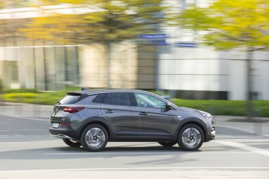 Opel grandland X  uvaja novi 1,5-litrski dizelski motor