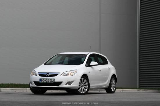 Opel astra 1,6 16V twinport enjoy