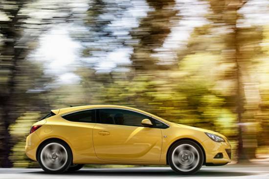 Opel astra GTC prejela priznanje red dot design