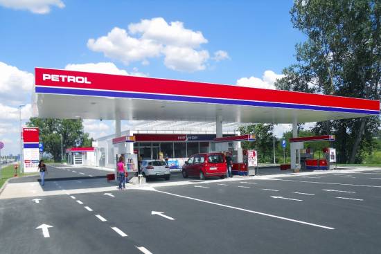 Petrol v Srbiji odprl osmi bencinski servis