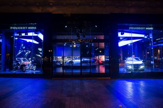 Peugeot Avenue Paris: prenovljen salon na Elizejskih poljanah