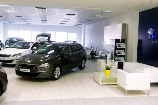 Otvoritev novega Peugeotovega prodajnega salona v Grosupljem