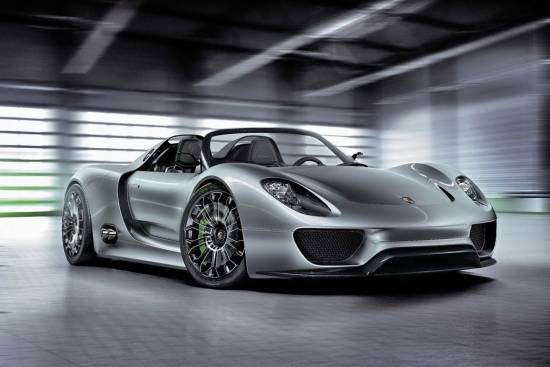 Začetek prodaje hibridnega superšportnika Porsche 918 Spyder