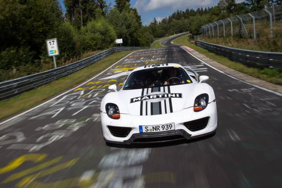 Prototipni porsche 918 spyder prevozil Nordschleife v 7:14