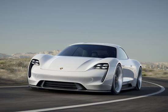 Porsche je odobril proizvodnjo električnega športnika Mission E