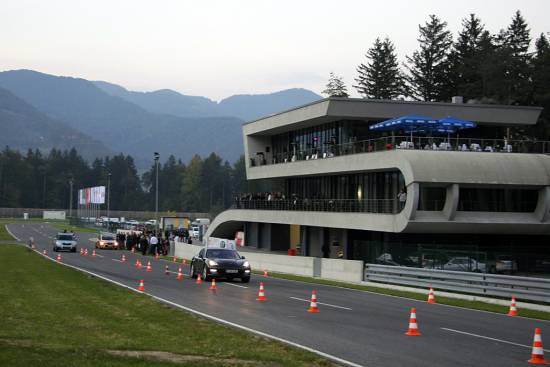 Poslovni poligon Porsche Slovenija