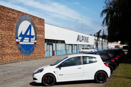 Renault je postal 100 % lastnik podjetja Alpine Caterham