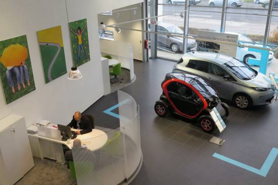 Renaultov novi koncept prodaje Renault Store od danes naprej v Ljubljani