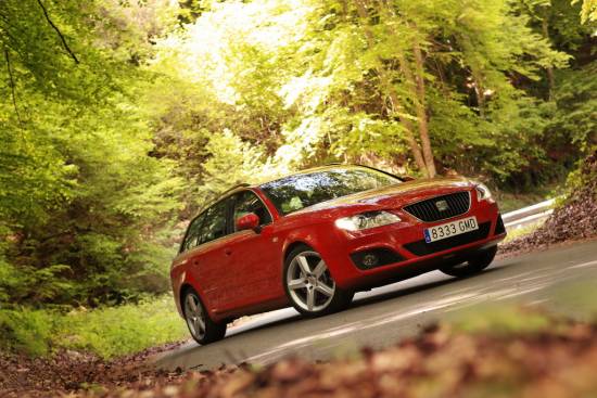 Seat  exeo ST