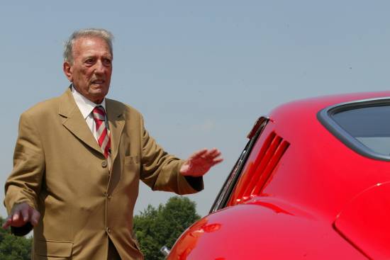 Ferrari žaluje - umrl avtomobilski oblikovalec Sergio Scaglietti