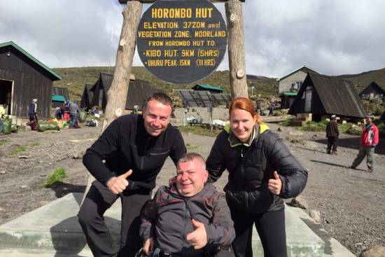 Boštjan Lederer z invalidskim vozičkom splezal na 3720 metrov
